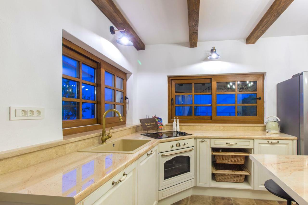 Вілла House For Rent Leila Шибеник Екстер'єр фото