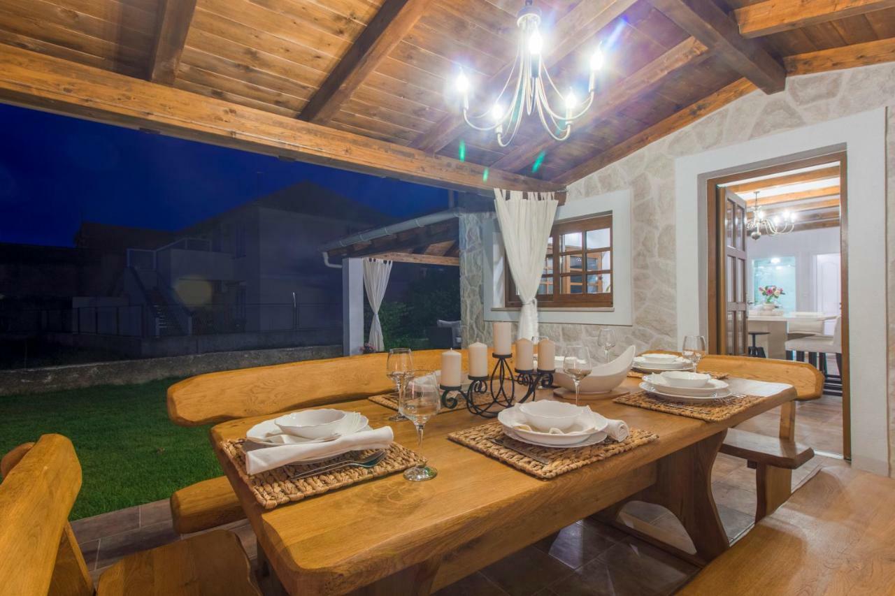 Вілла House For Rent Leila Шибеник Екстер'єр фото