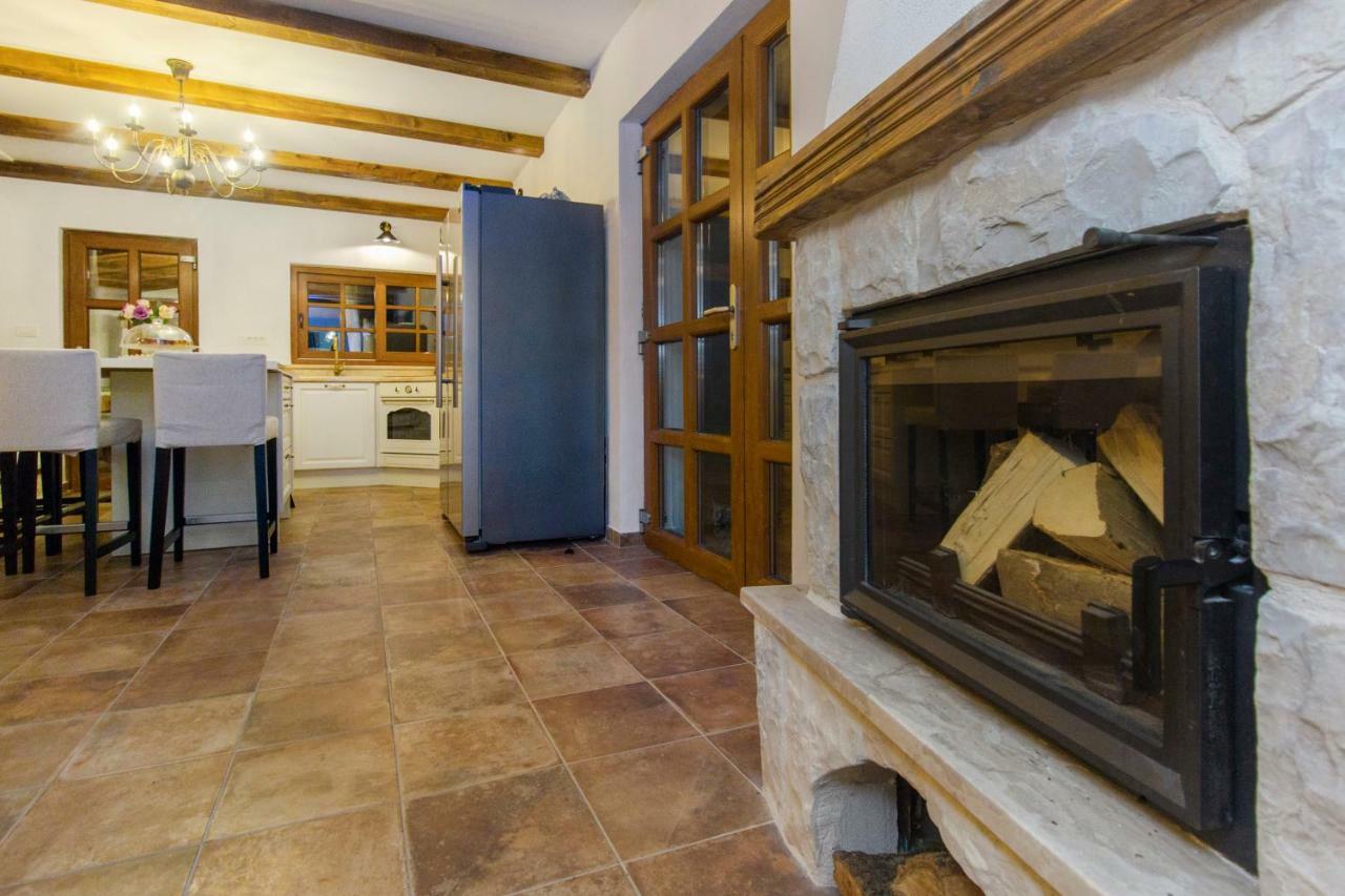 Вілла House For Rent Leila Шибеник Екстер'єр фото